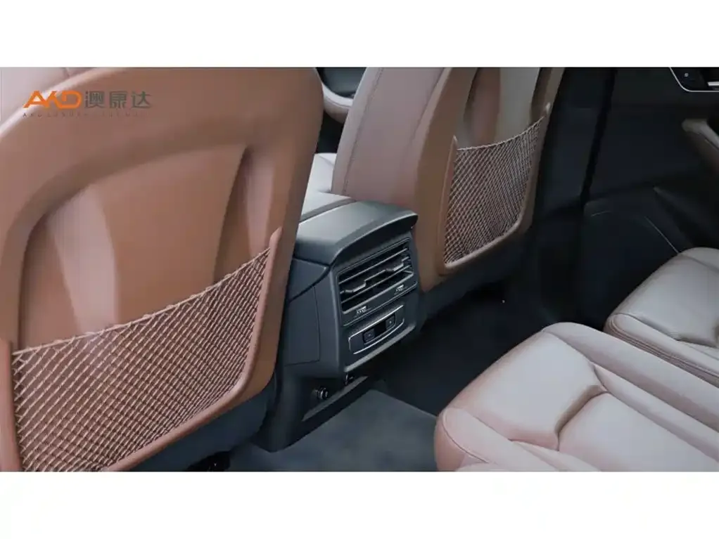 Audi Q7 2023 из CN, фото 2