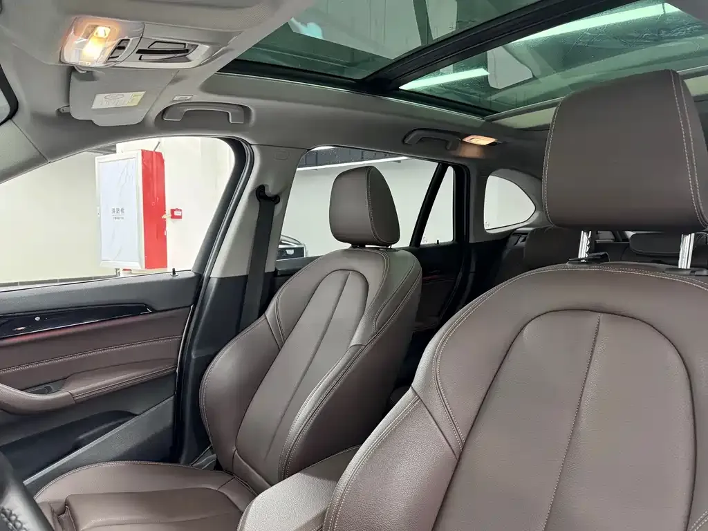 BMW X1 2022 из CN, фото 9