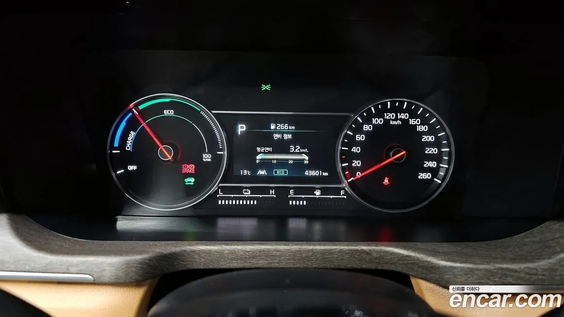 Kia Sorento — фото 4