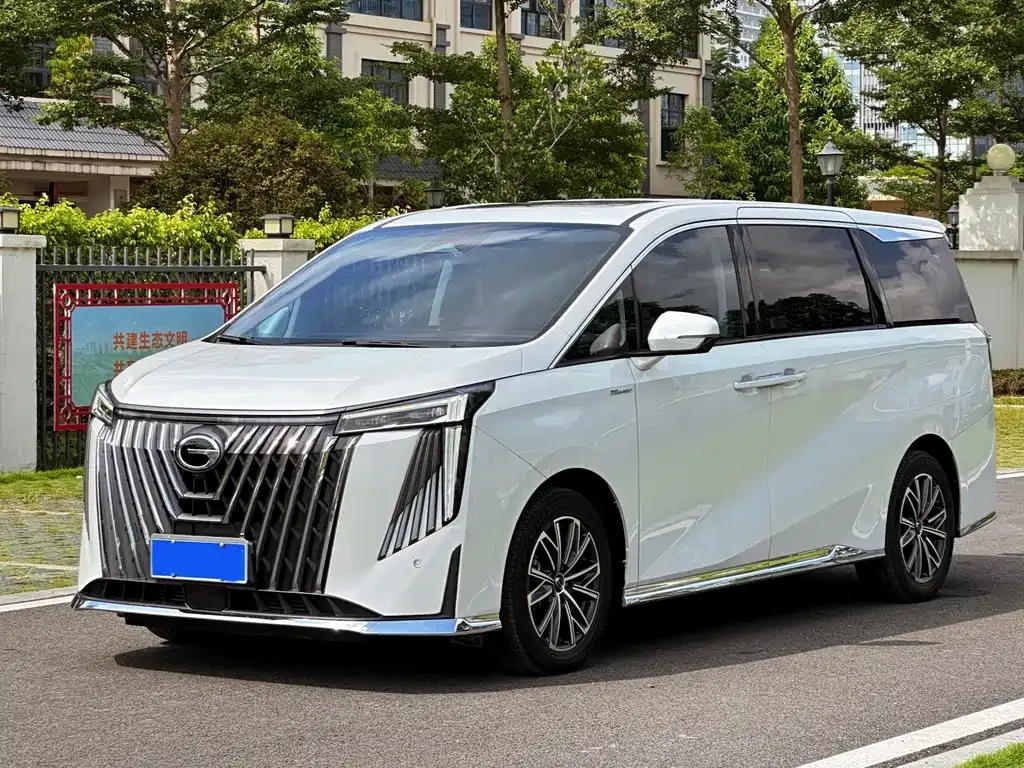 GAC Motor Trumpchi M8 — фото 1