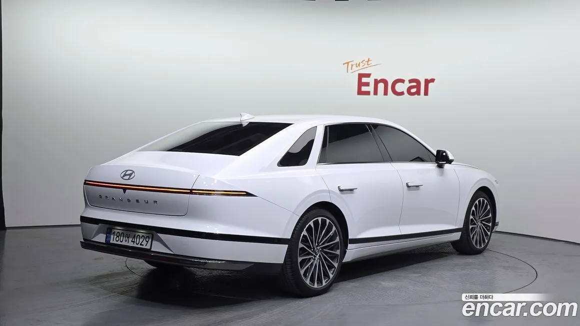 Hyundai Grandeur 2025 из KR, фото 2