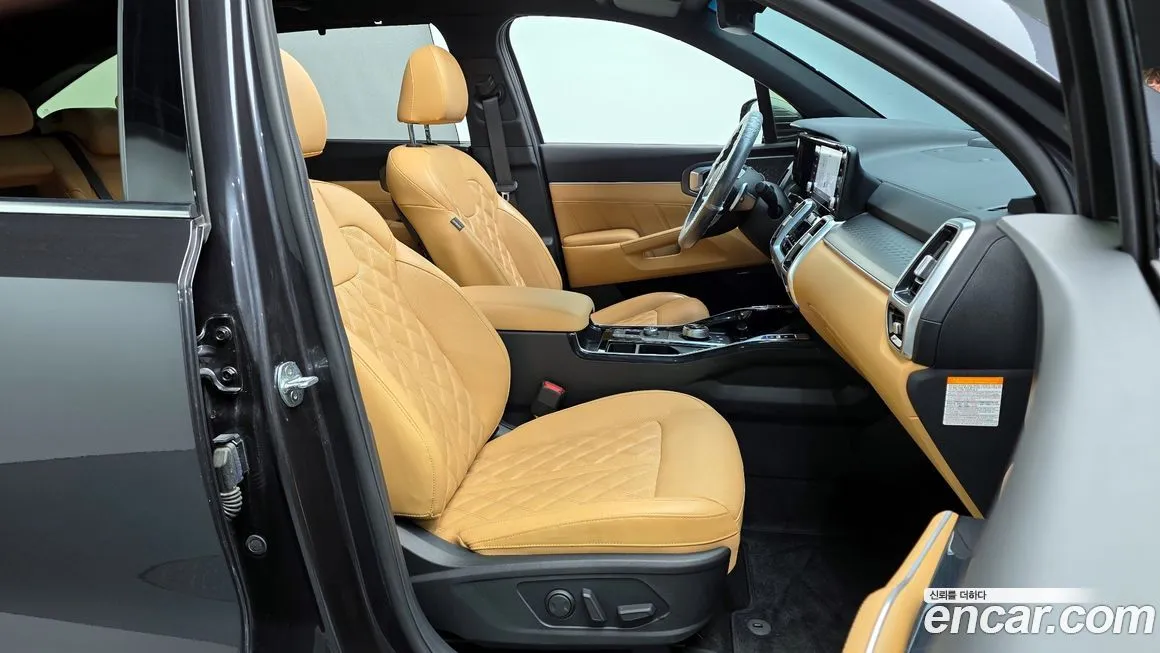 Kia Sorento — фото 8