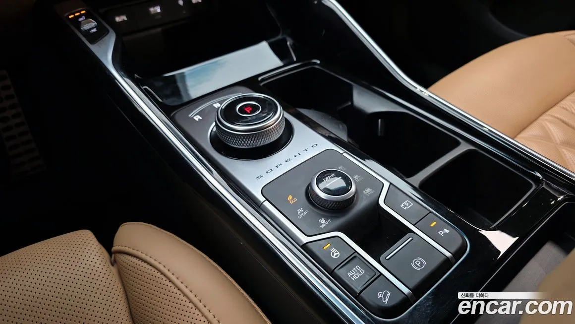Kia Sorento — фото 10