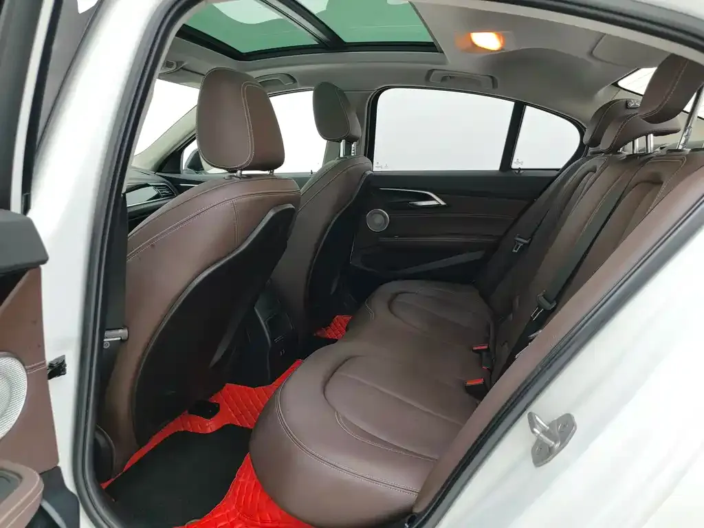 BMW 1 Series 2022 из CN, фото 7