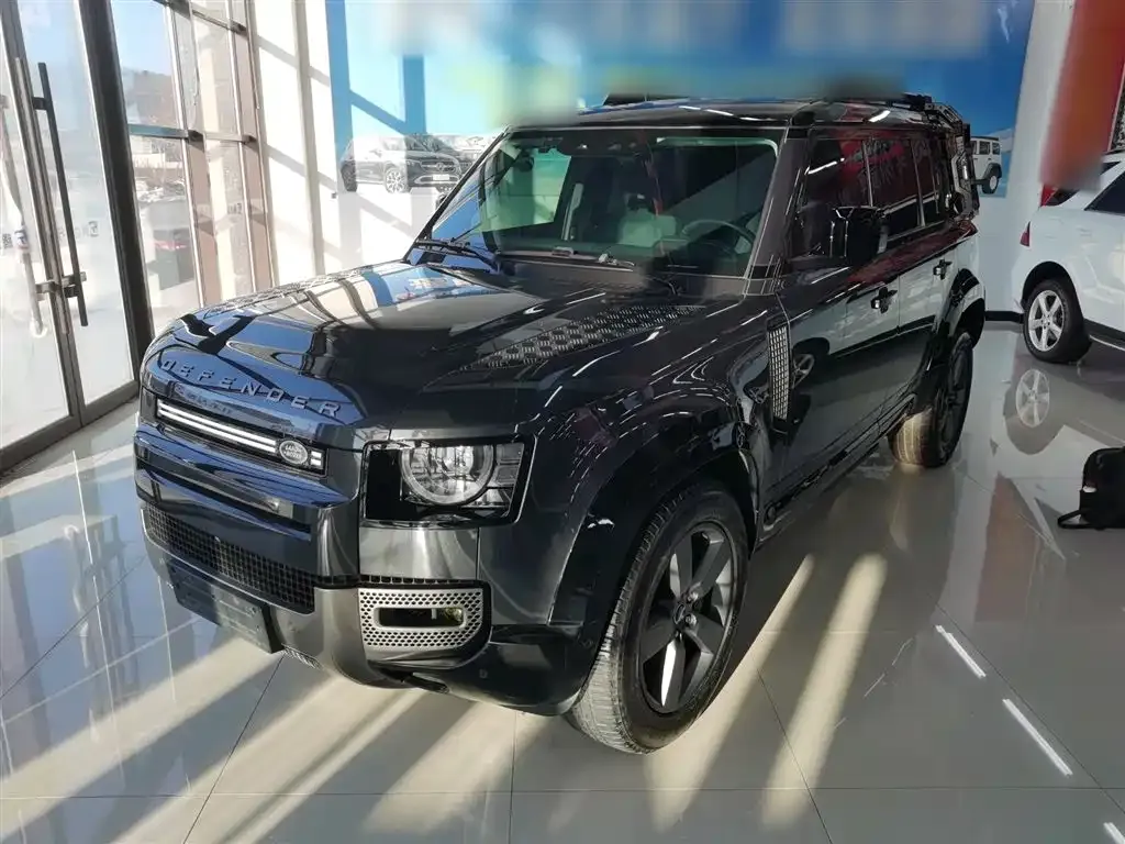 Land Rover Defender 2023 из CN, фото 1