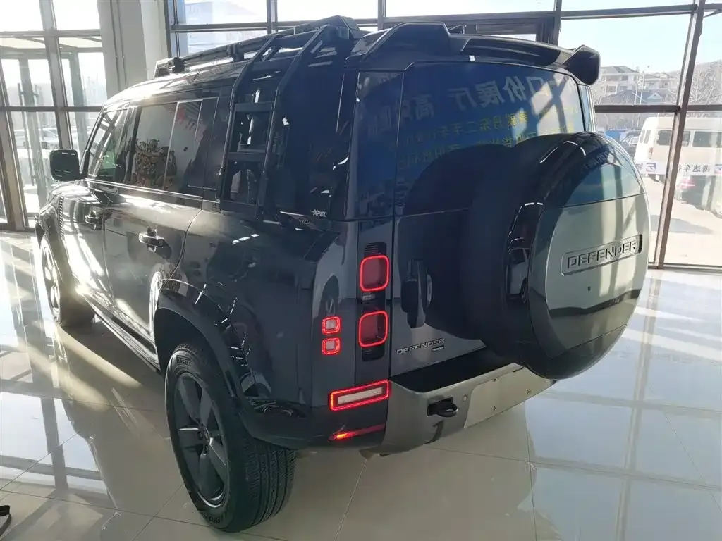 Land Rover Defender 2023 из CN, фото 2