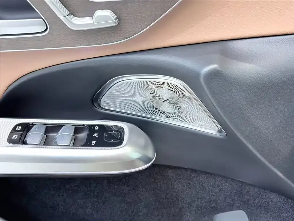 Mercedes-Benz E-Class 2025 из CN, фото 2