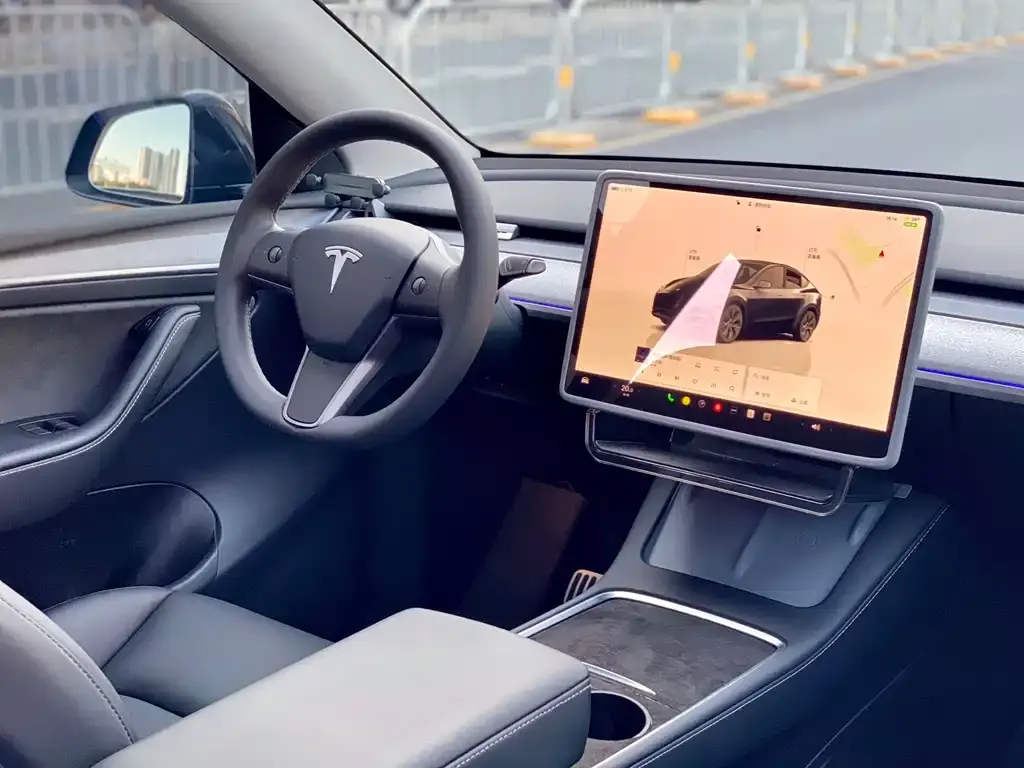Tesla Model Y 2024 из CN, фото 4