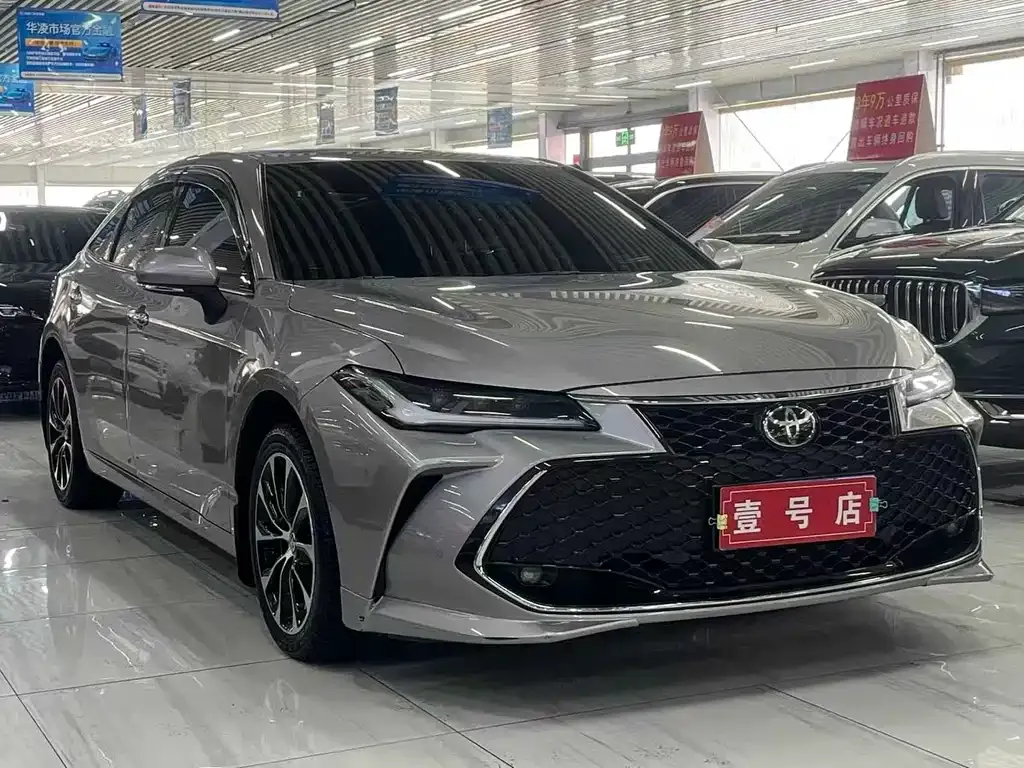 Toyota Avalon 2023 из CN, фото 3