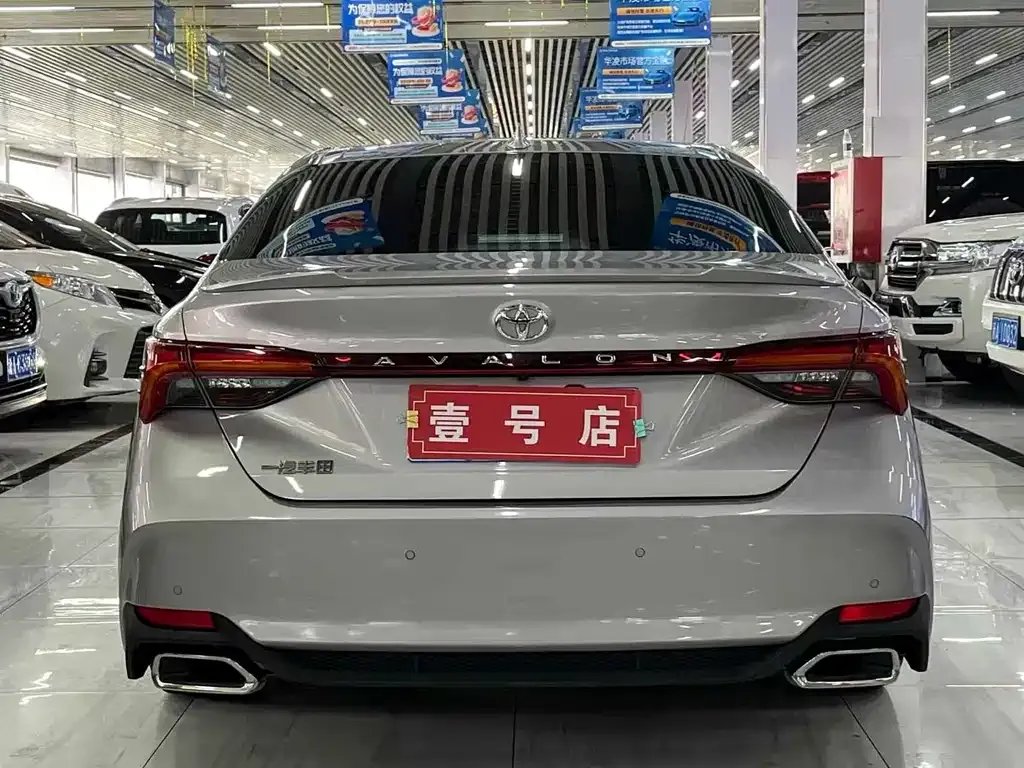 Toyota Avalon 2023 из CN, фото 10