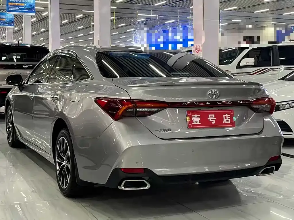 Toyota Avalon 2023 из CN, фото 8