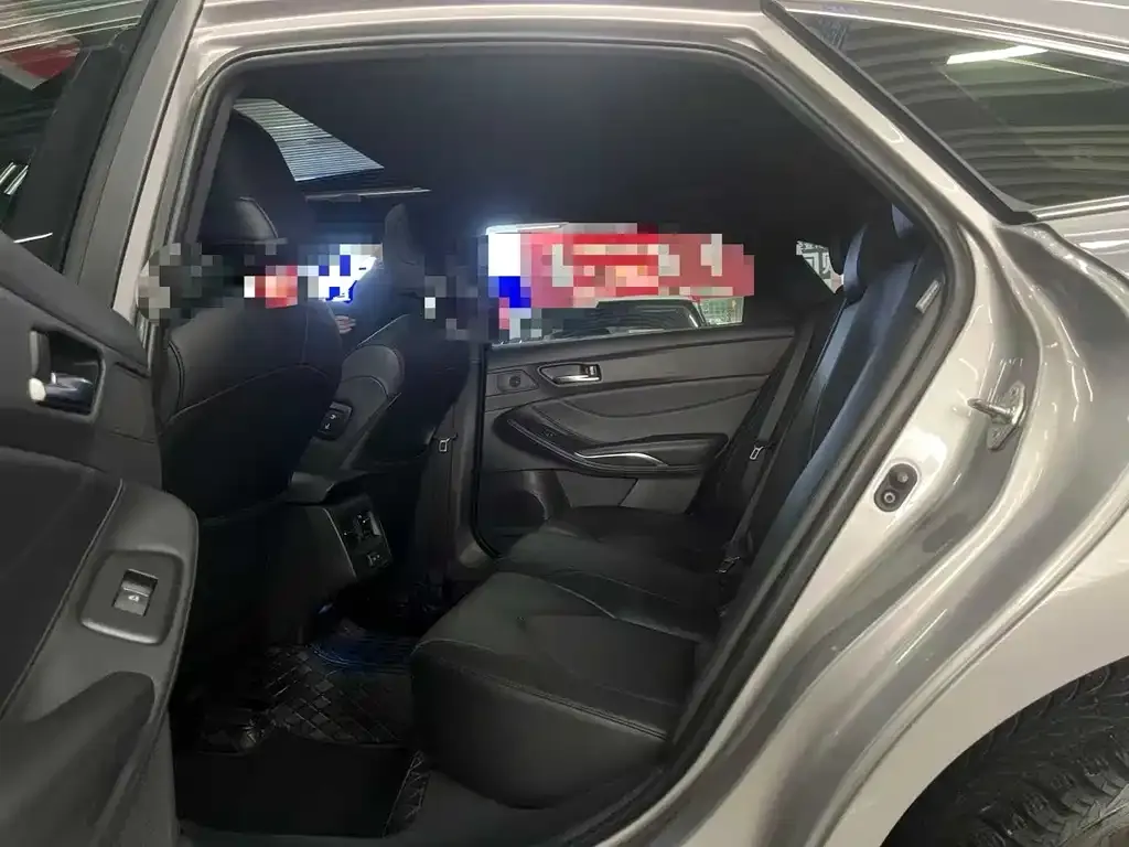 Toyota Avalon 2023 из CN, фото 5