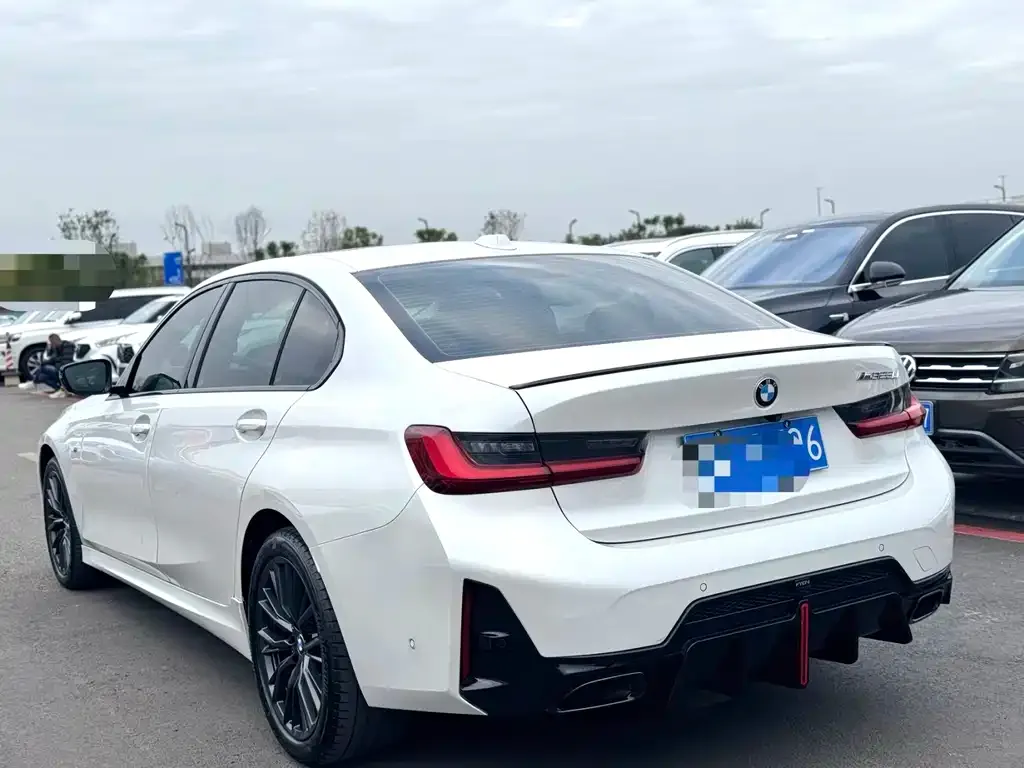BMW 3 Series 2023 из CN, фото 7