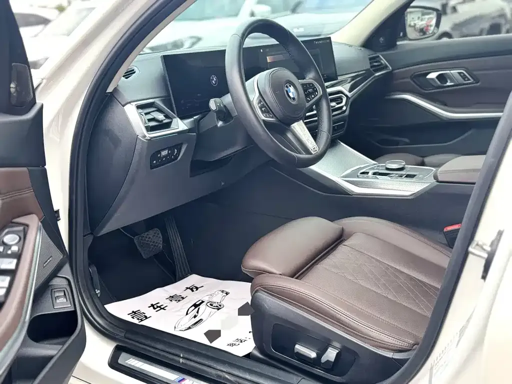 BMW 3 Series 2023 из CN, фото 9