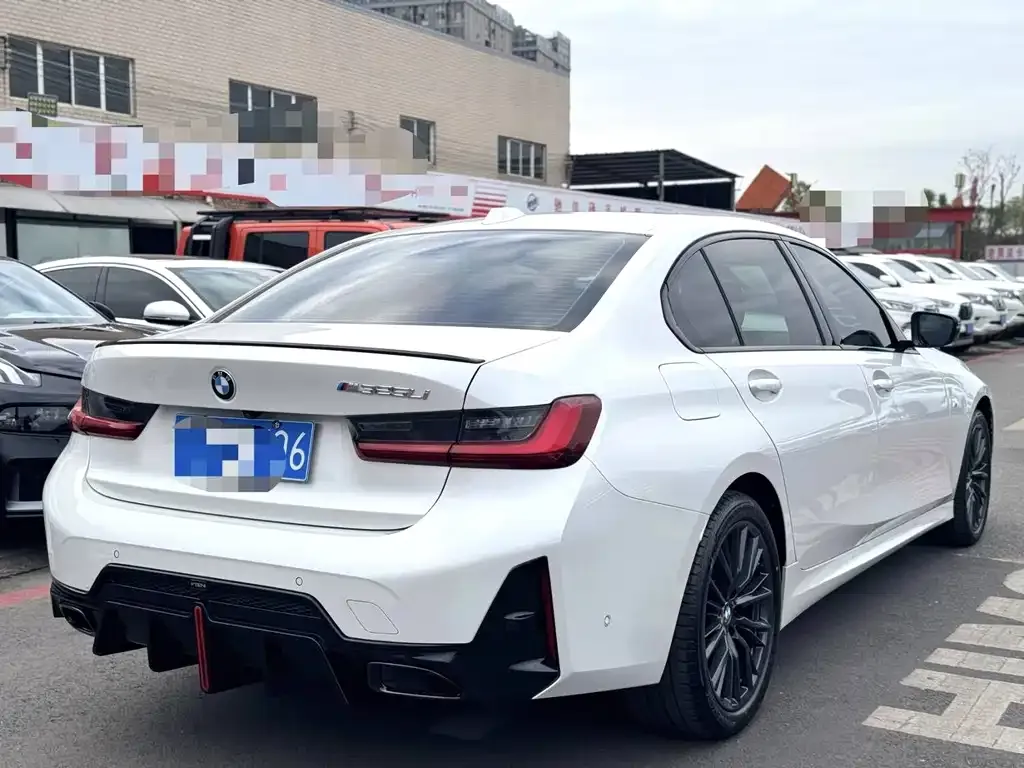 BMW 3 Series 2023 из CN, фото 3