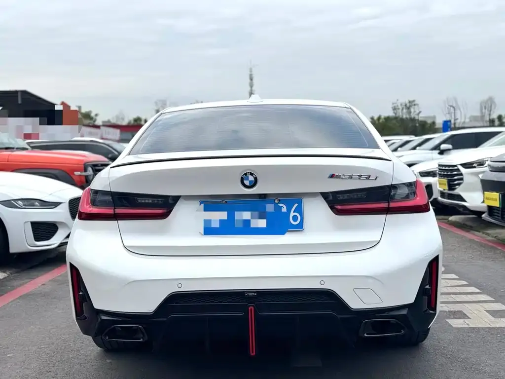 BMW 3 Series 2023 из CN, фото 4