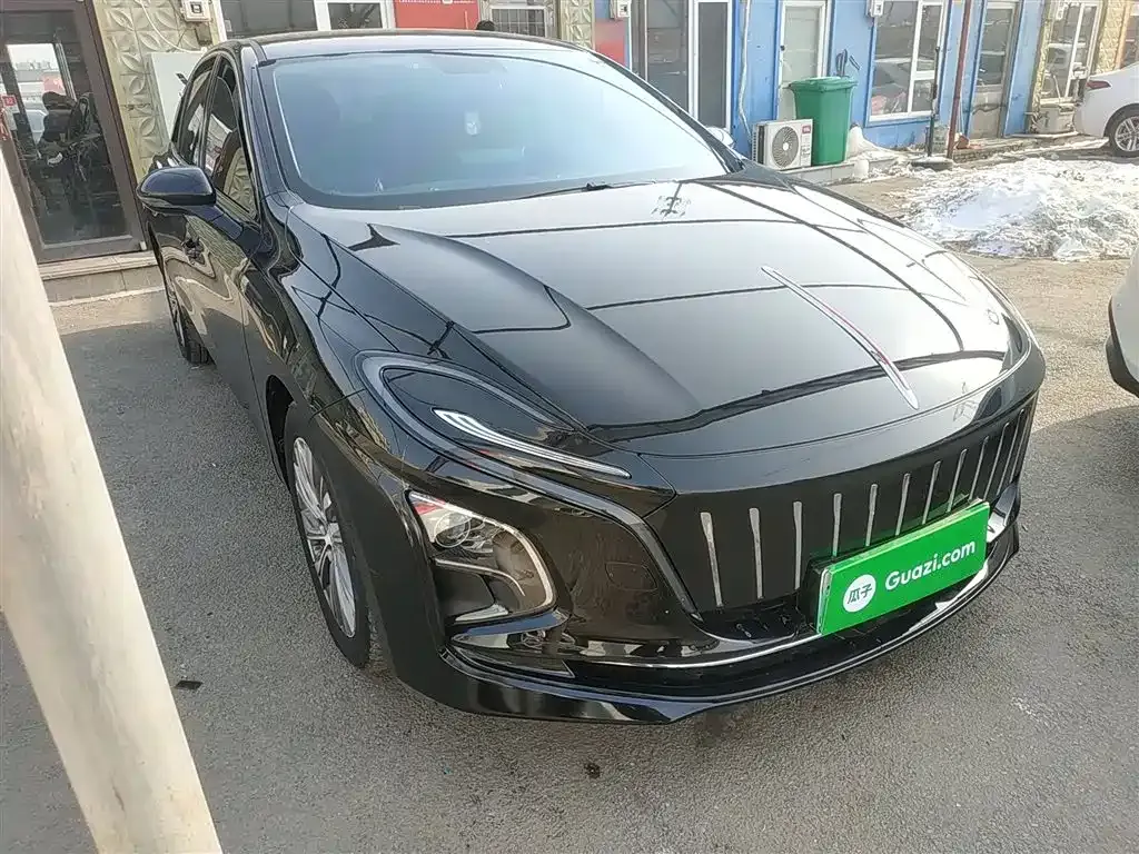 Hongqi E-QM5 2024 из CN, фото 3