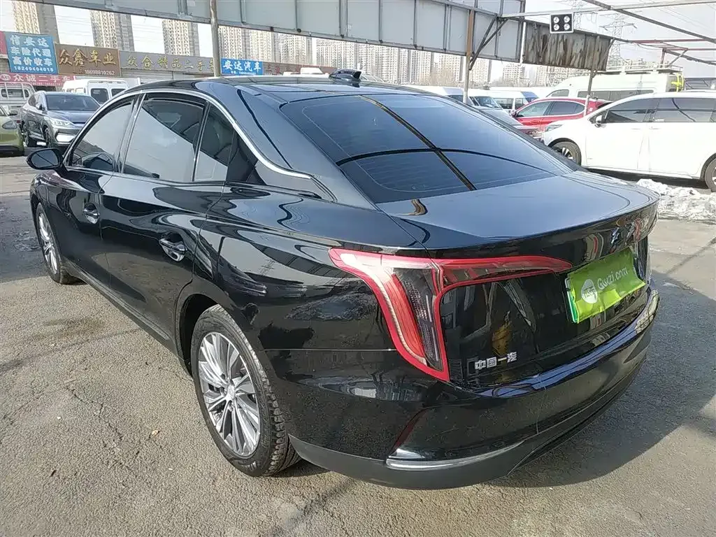 Hongqi E-QM5 2024 из CN, фото 8