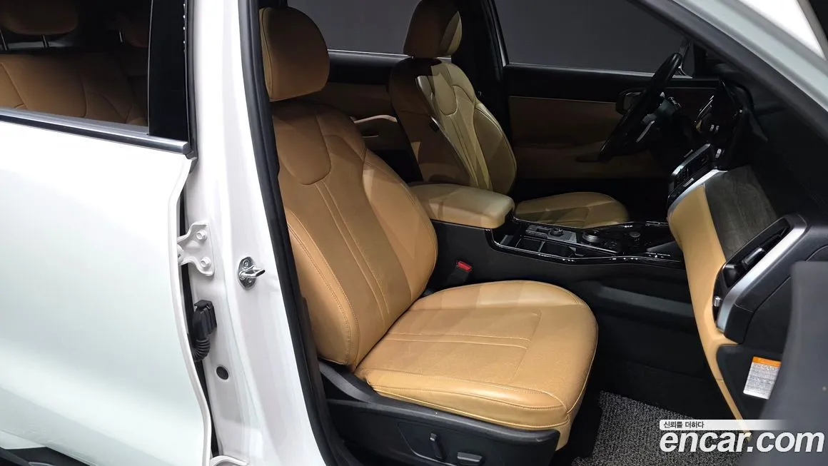 Kia Sorento — фото 8