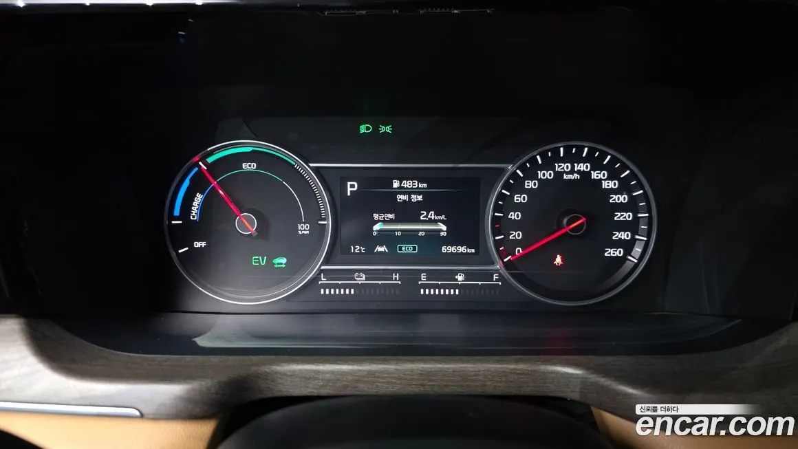 Kia Sorento — фото 6