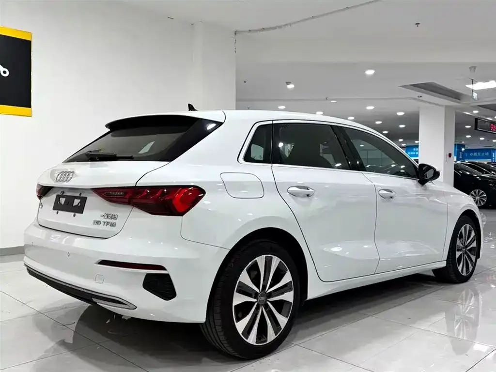 Audi A3 2022 из CN, фото 10