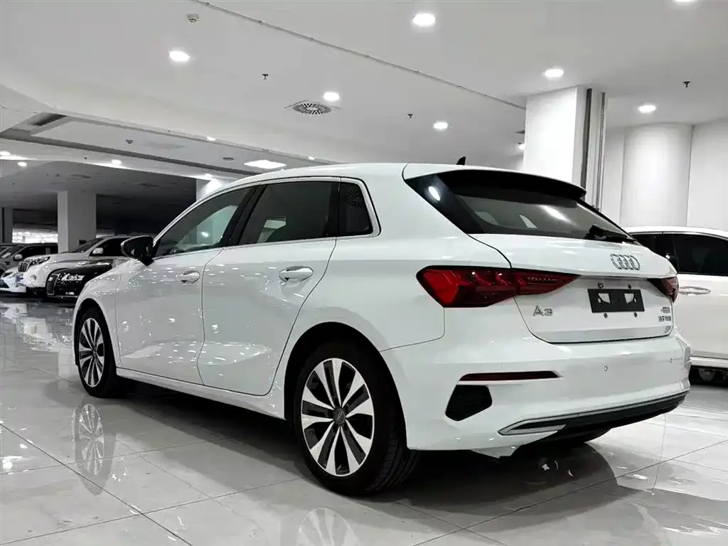 Audi A3 2022 из CN, фото 9