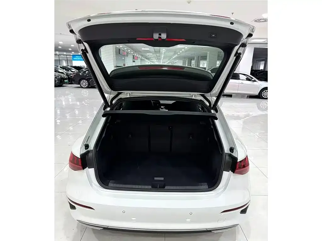 Audi A3 2022 из CN, фото 8