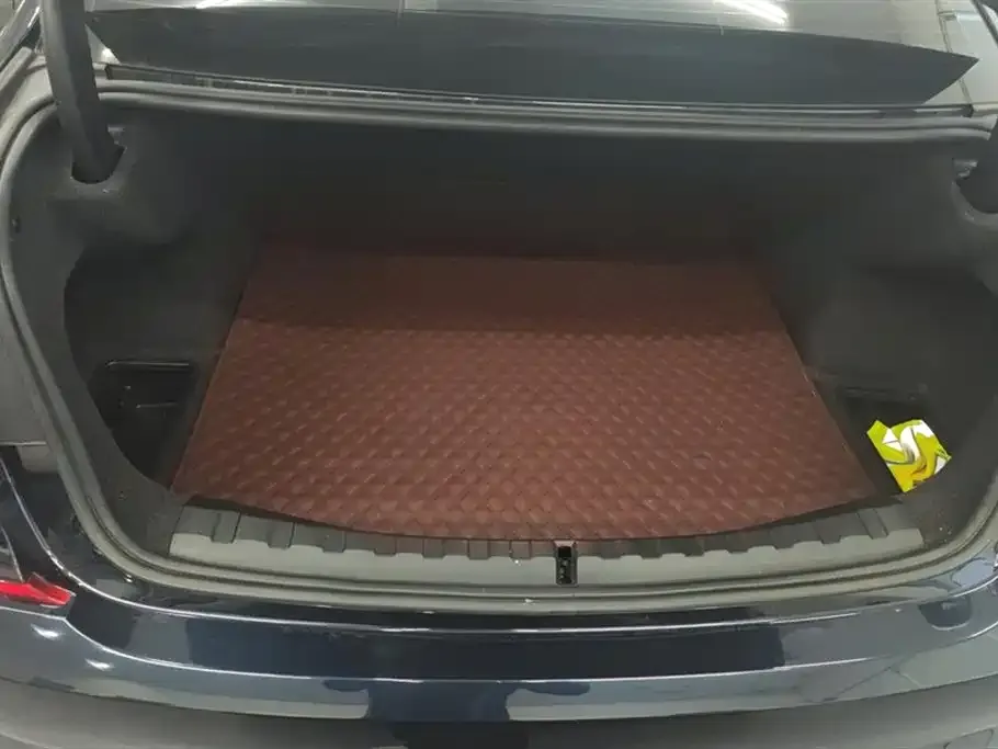 BMW 3 Series 2021 из CN, фото 10