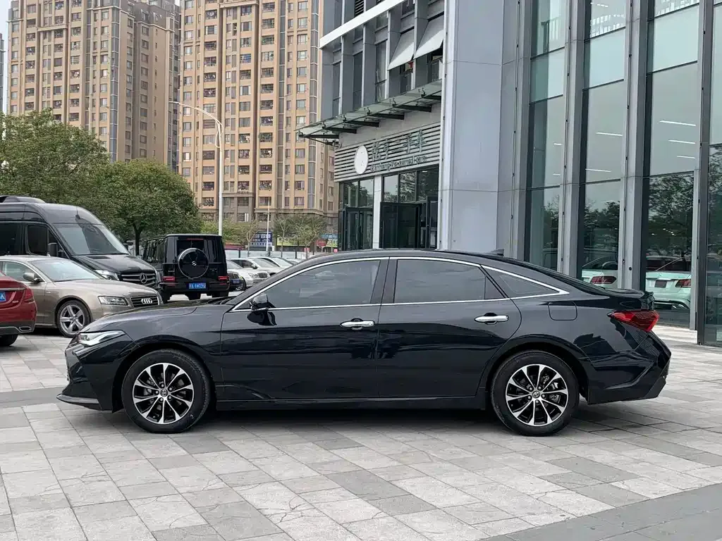 Toyota Avalon 2023 из CN, фото 5