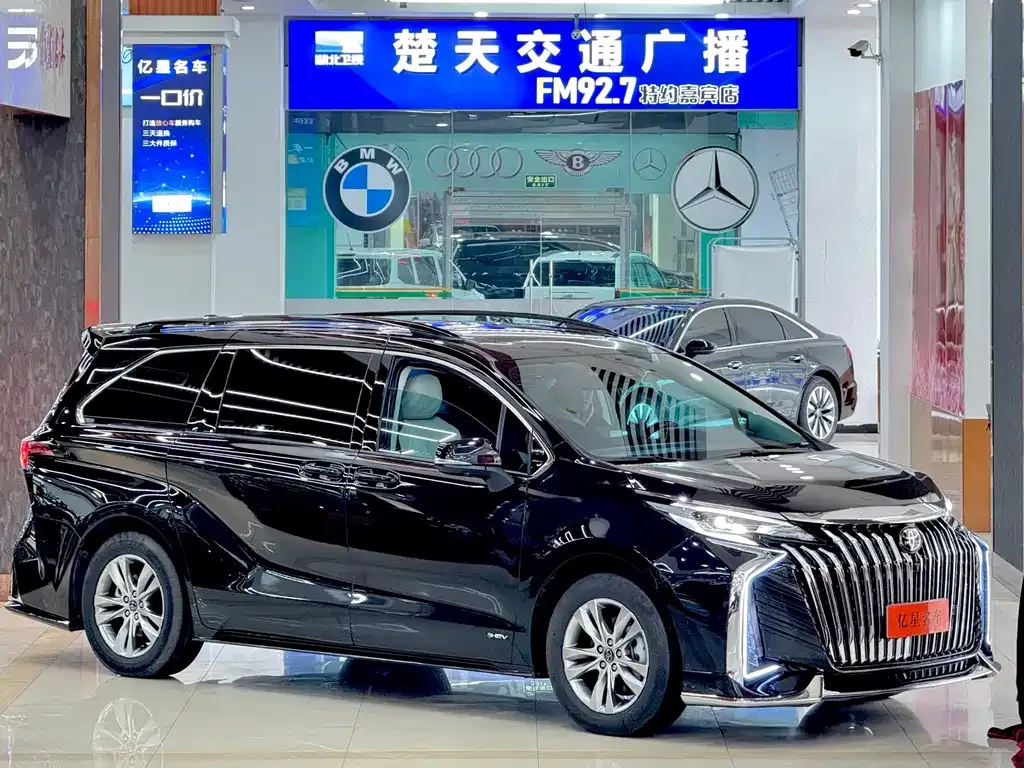 Toyota Sienna 2024 из CN, фото 10