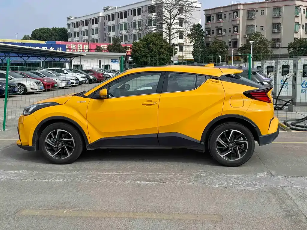 Toyota C-HR 2021 из CN, фото 4