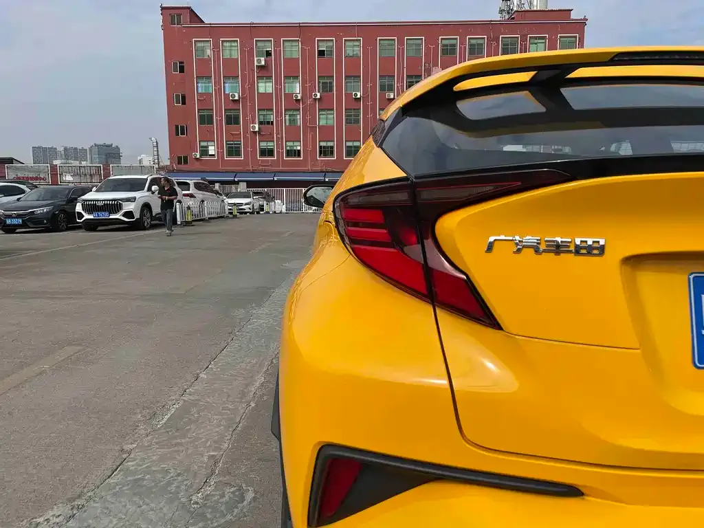 Toyota C-HR 2021 из CN, фото 8