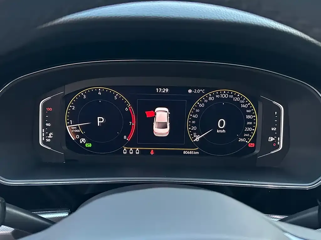Volkswagen Passat 2023 из CN, фото 4