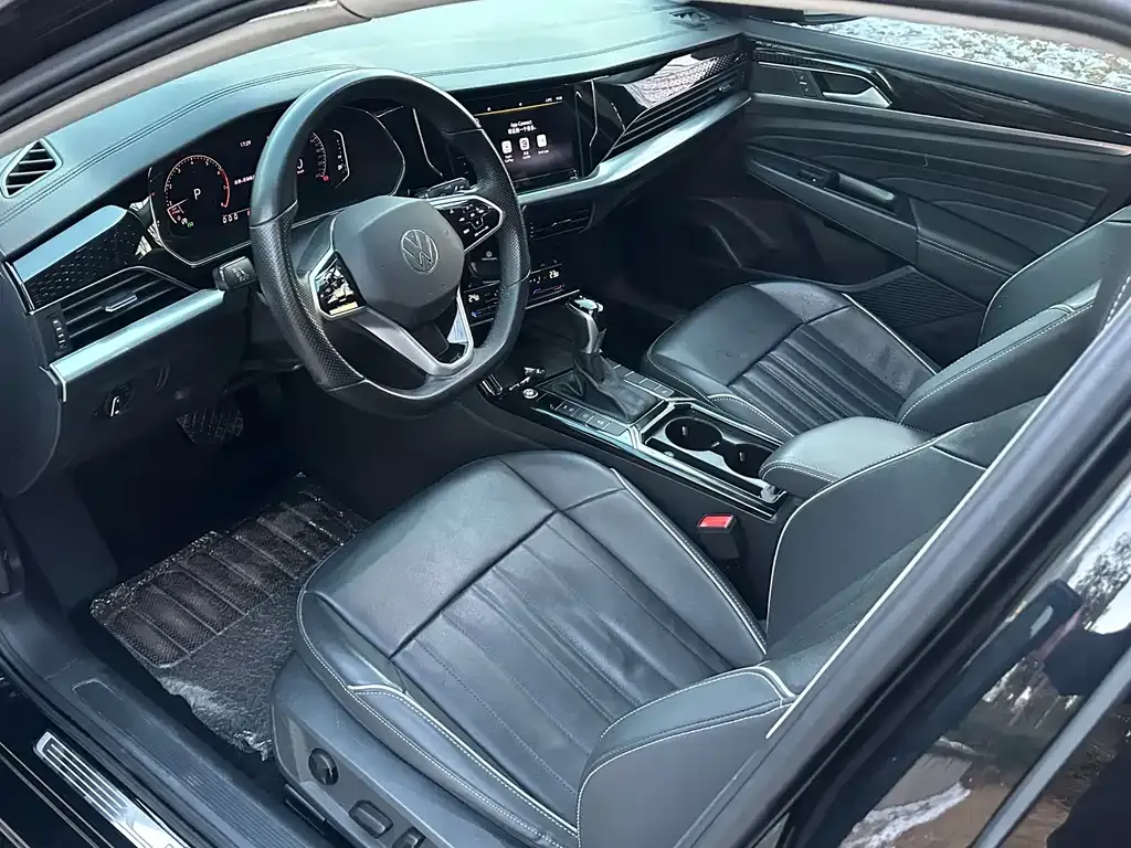 Volkswagen Passat 2023 из CN, фото 3