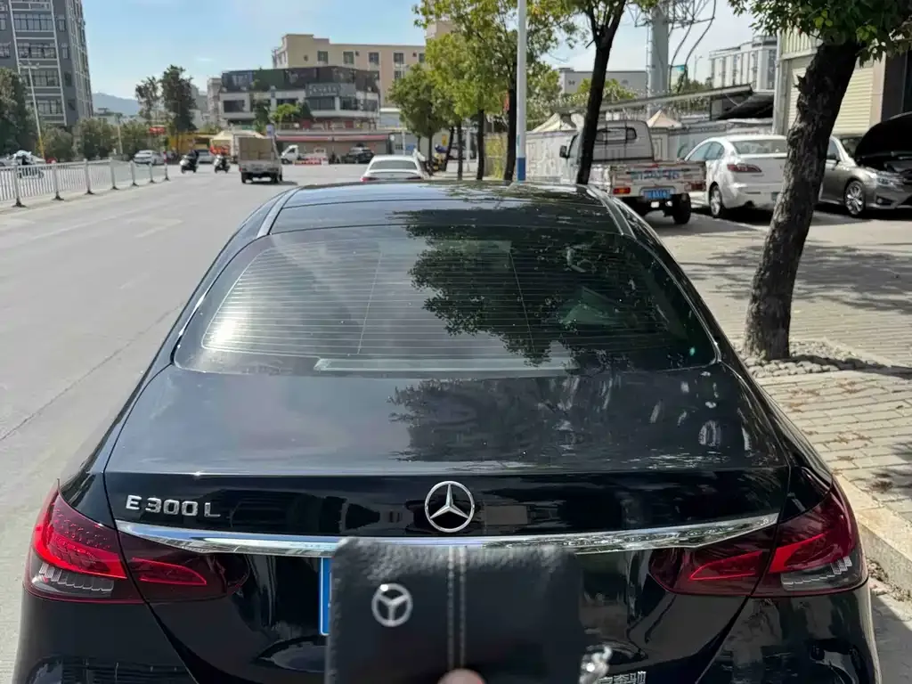 Mercedes-Benz E-Class 2023 из CN, фото 3