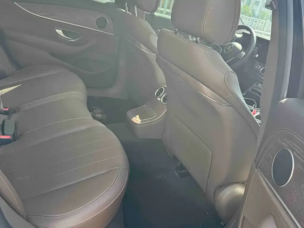 Mercedes-Benz E-Class 2023 из CN, фото 4