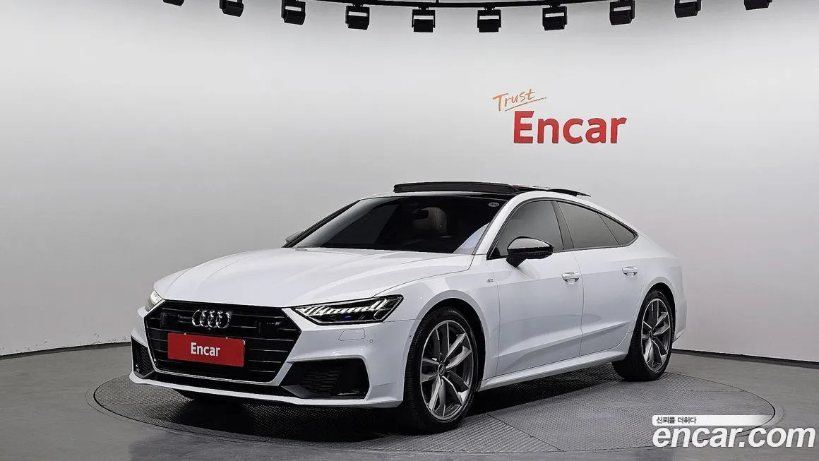 Audi A7 — фото 1