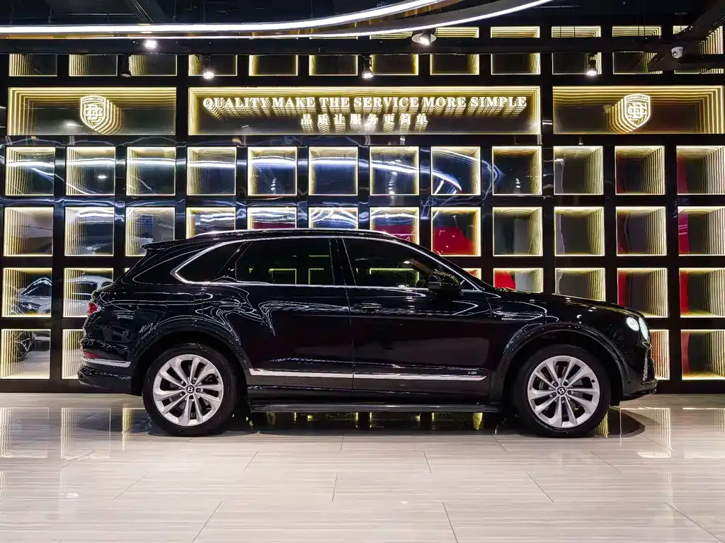 Bentley Bentayga 2021 из CN, фото 5