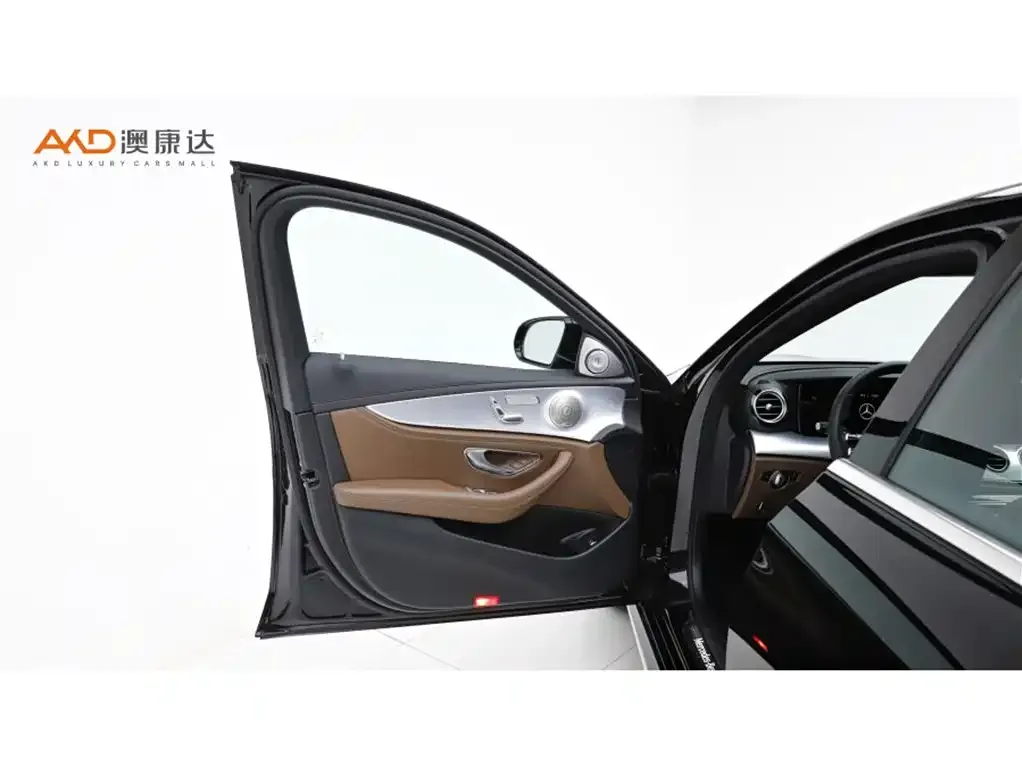Mercedes-Benz E-Class 2022 из CN, фото 4