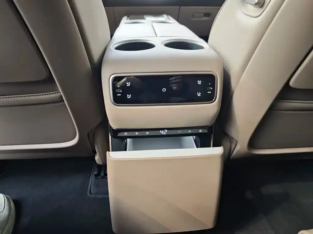 Li Auto i8 2025 из CN, фото 7
