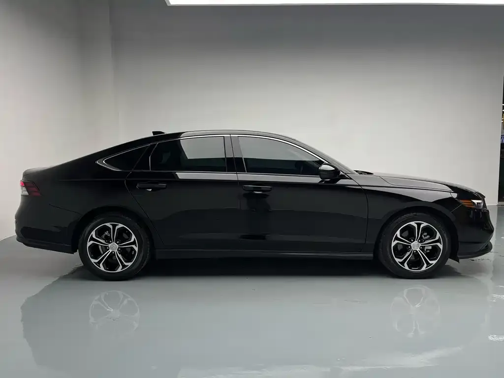 Honda Accord 2023 из CN, фото 6