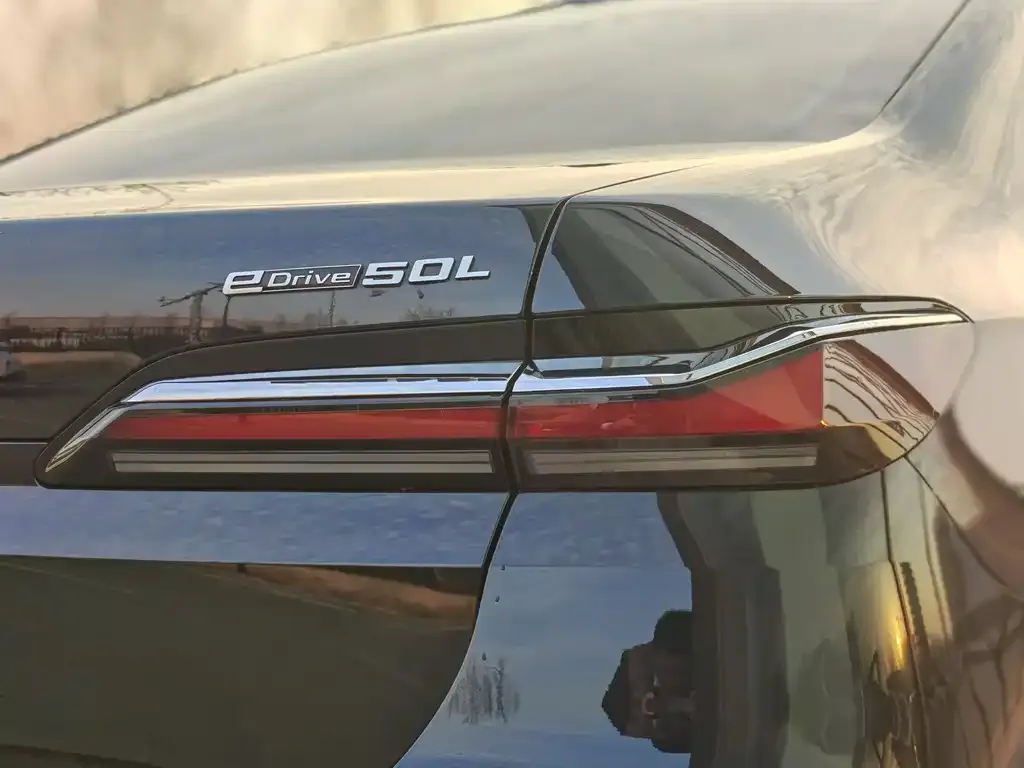 BMW i7 2024 из CN, фото 2