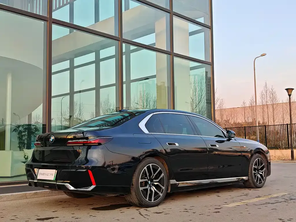 BMW i7 2024 из CN, фото 6