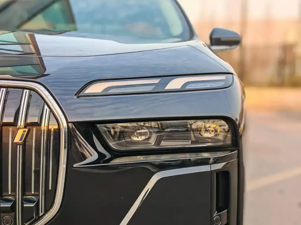 BMW i7 2024 из CN, фото 7