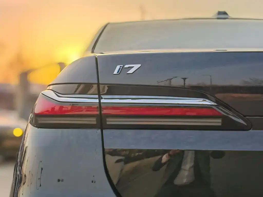 BMW i7 2024 из CN, фото 4