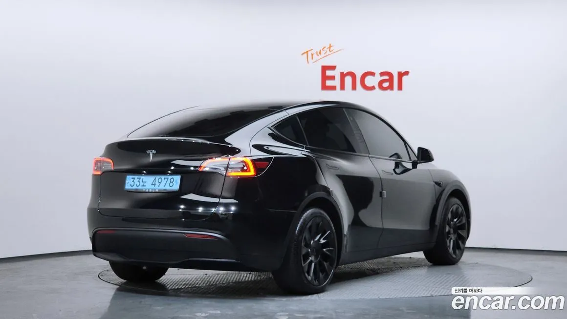 Tesla Model Y 2023 из KR, фото 3