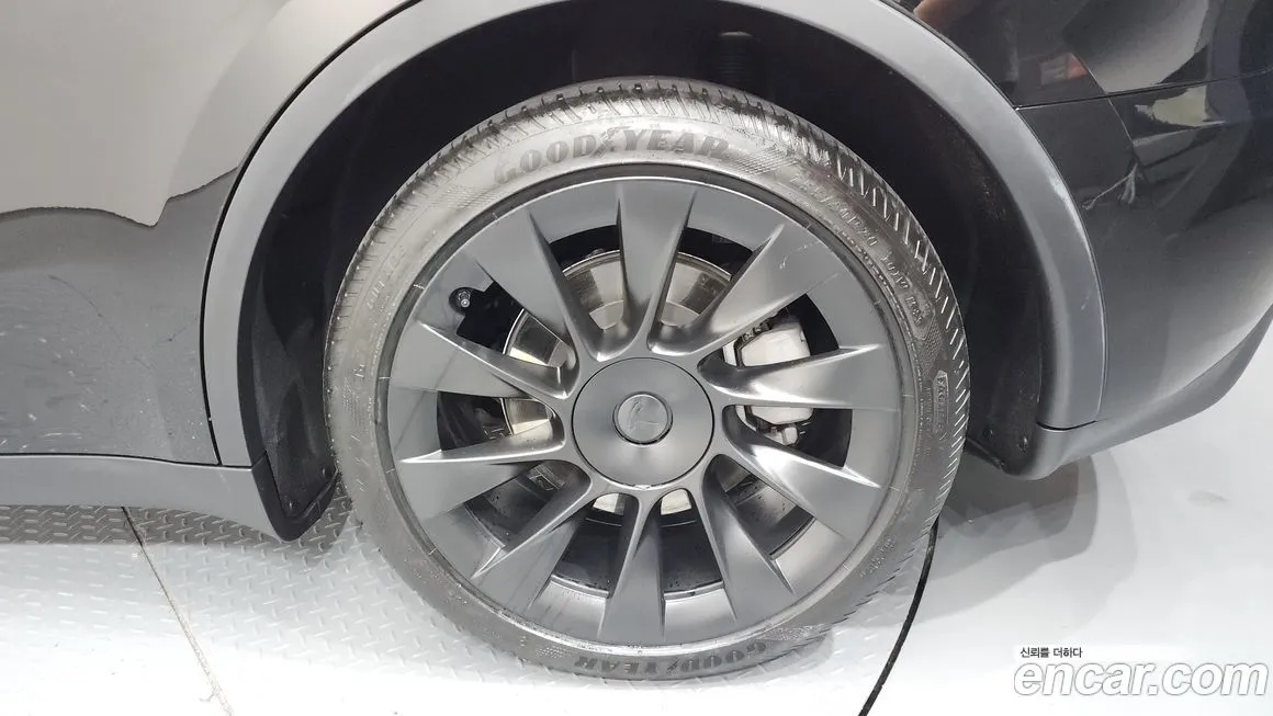 Tesla Model Y 2023 из KR, фото 5