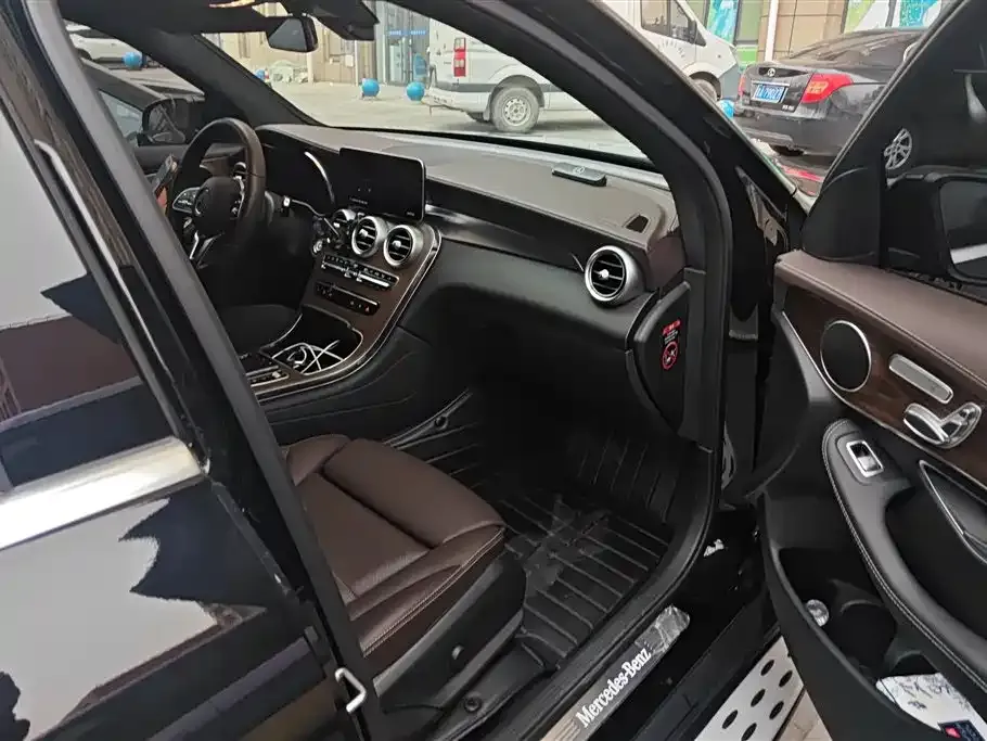 Mercedes-Benz GLC 2022 из CN, фото 3