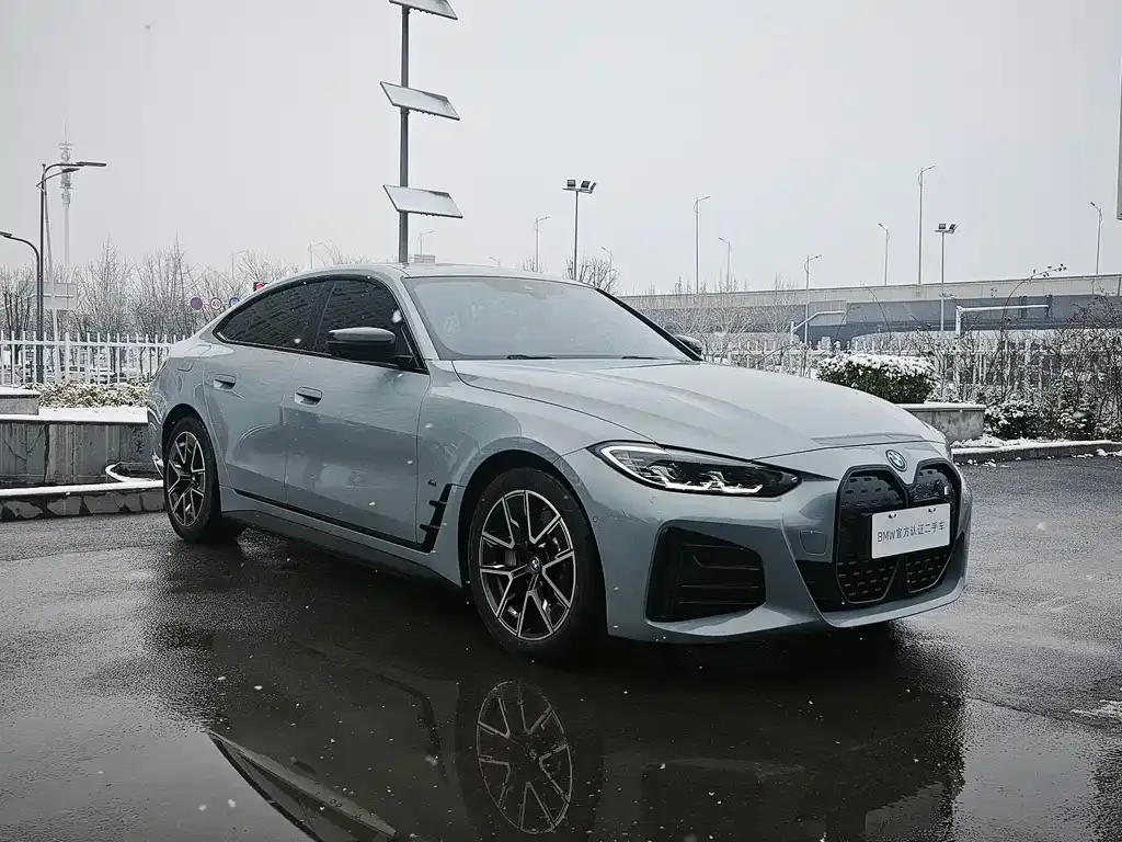 BMW i4 2023 из CN, фото 4