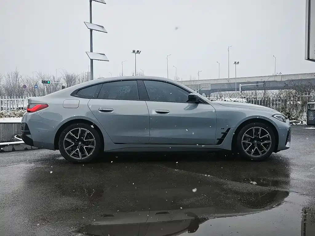 BMW i4 2023 из CN, фото 3